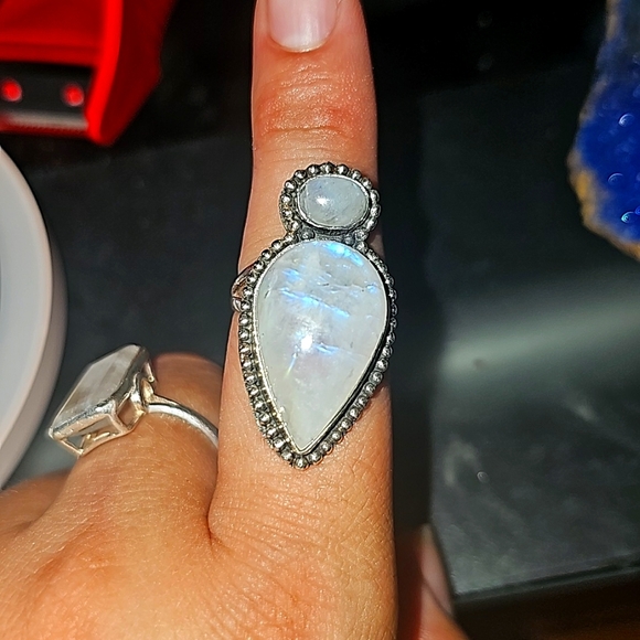 Jewelry - Sterling Silver Moonstone Ring